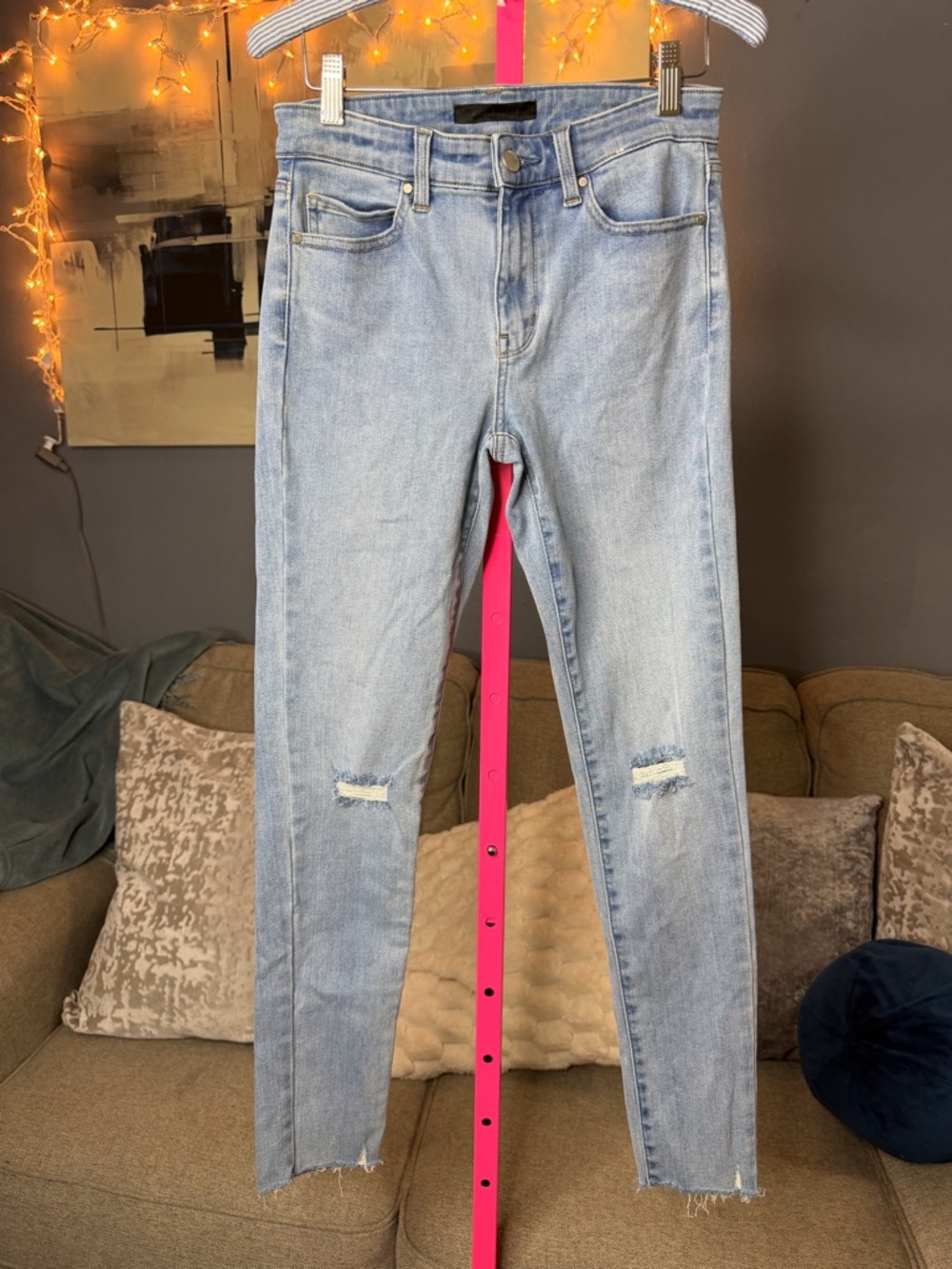 UNIQLO Skinny Jeans Light Wash Distressed Raw Hem Stretch Denim 25